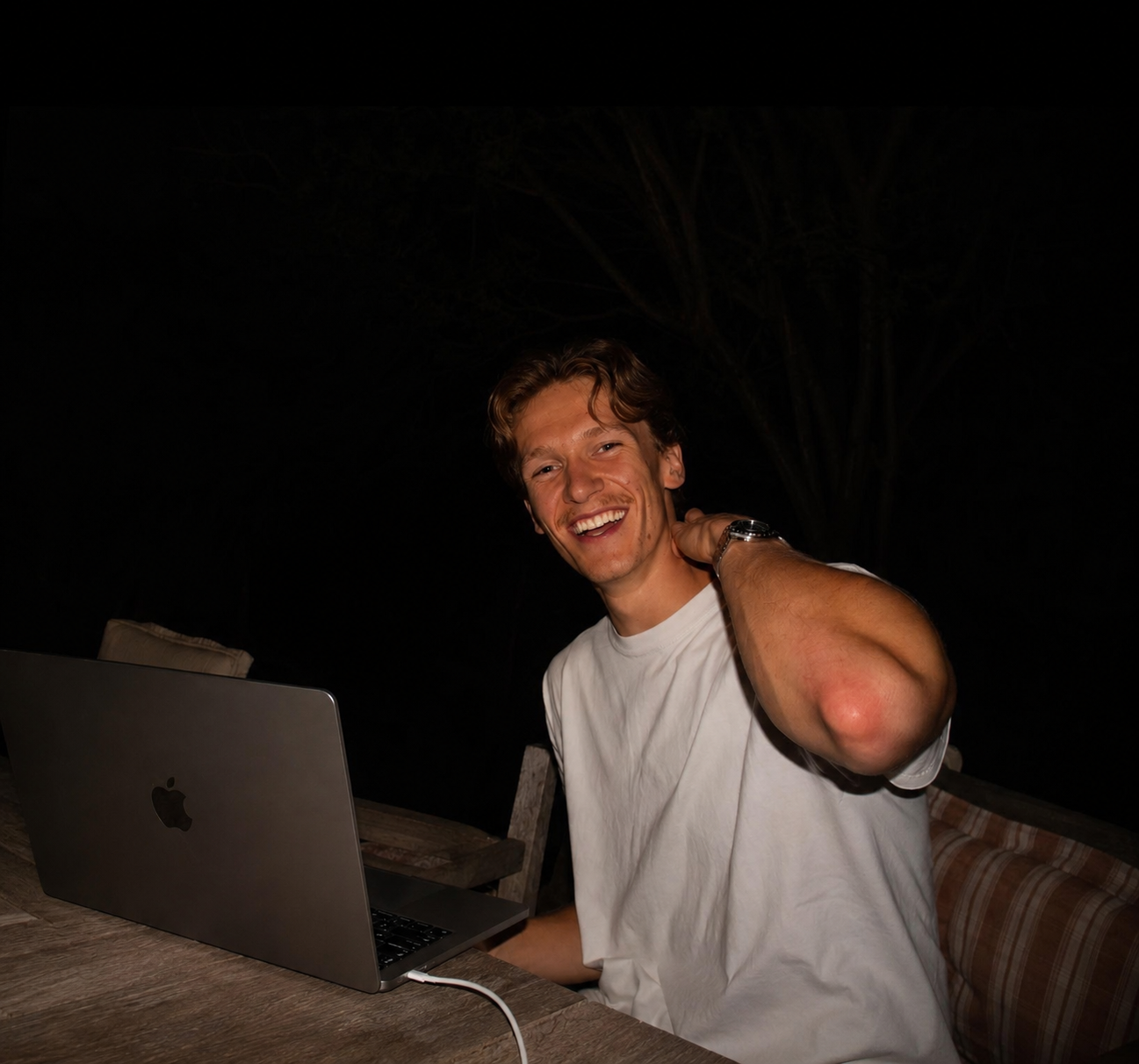 Wes Roelofs aan het werk